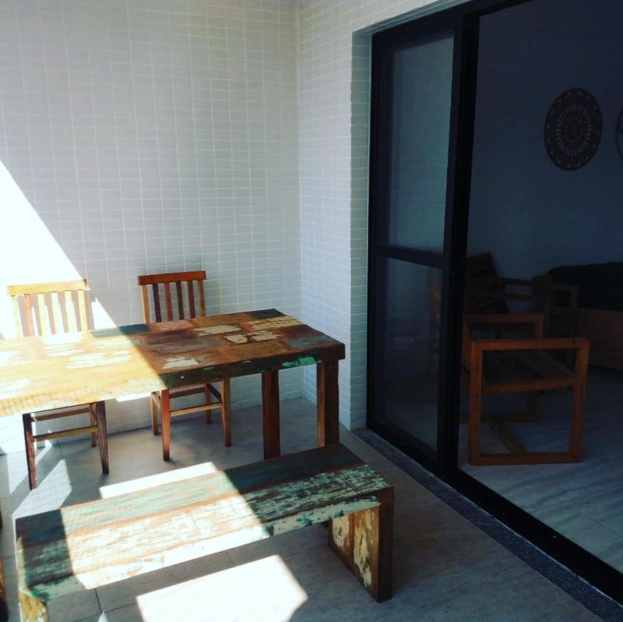 Apto aconchegante, bem localizado, churrasqueira na varanda, serviço de limpeza diária, serviço de praia - Pitangueiras - Guarujá Exterior foto