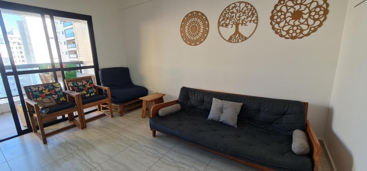 Apto aconchegante, bem localizado, churrasqueira na varanda, serviço de limpeza diária, serviço de praia - Pitangueiras - Guarujá Exterior foto